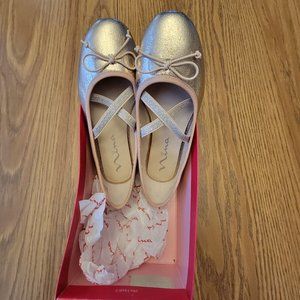 Girls Size 2 Dress Shoes